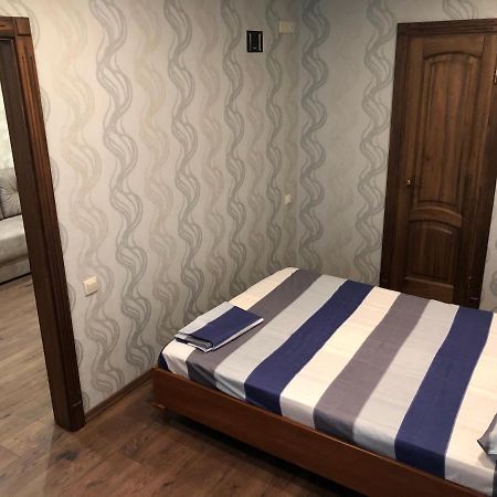 Prospect Polia Apartment Dnipro Bagian luar foto