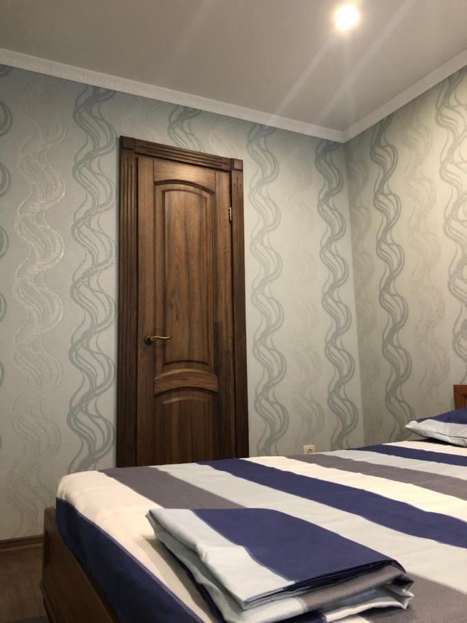 Prospect Polia Apartment Dnipro Bagian luar foto